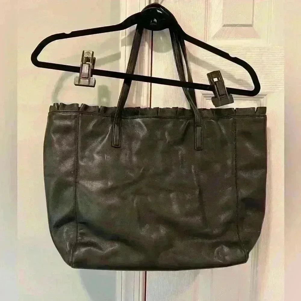 Kate Spade New York Elaina Danbury Street Black Leather Shoulder Bag